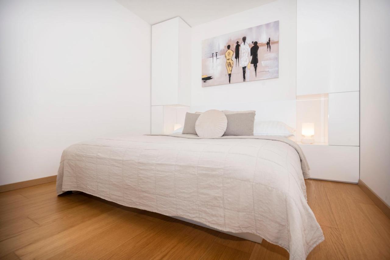 브라티슬라바 Luxury 1Bdrm On The 28Th Floor 아파트 외부 사진