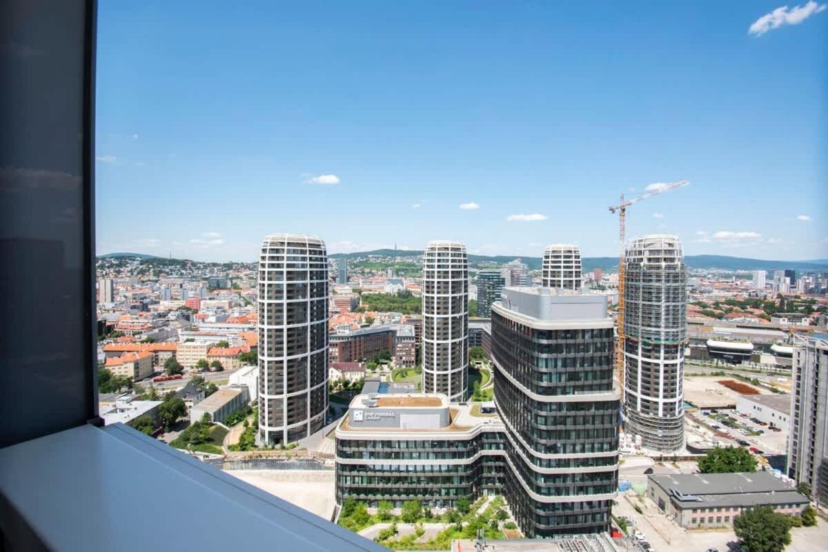 브라티슬라바 Luxury 1Bdrm On The 28Th Floor 아파트 외부 사진