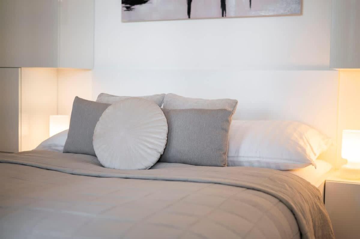 브라티슬라바 Luxury 1Bdrm On The 28Th Floor 아파트 외부 사진
