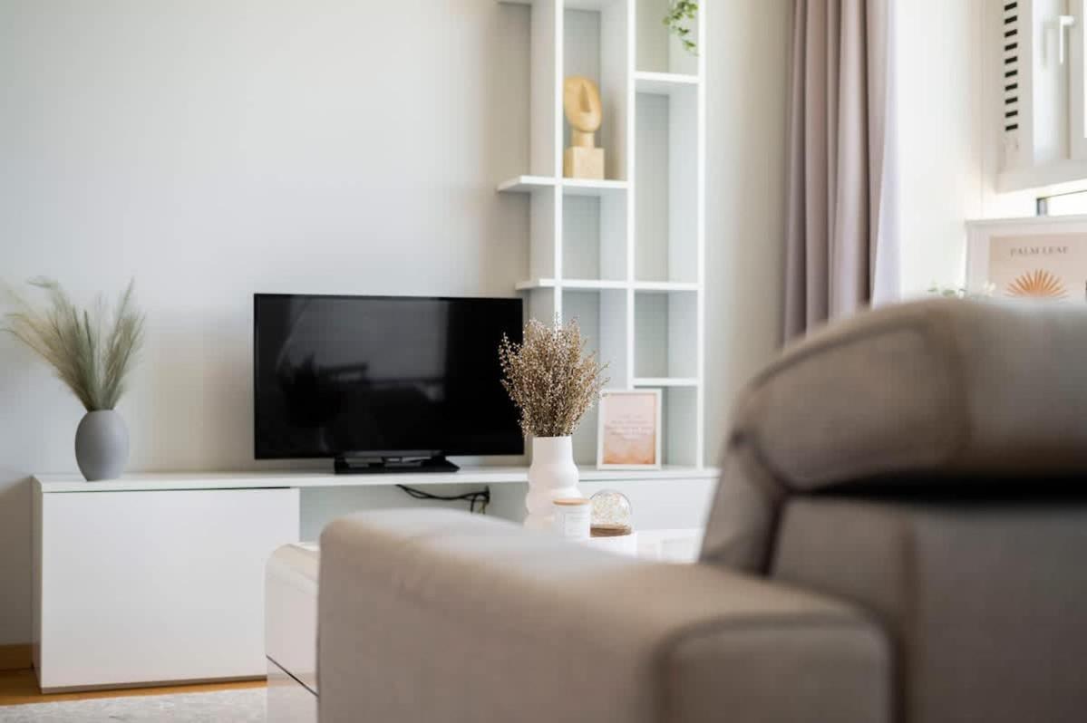 브라티슬라바 Luxury 1Bdrm On The 28Th Floor 아파트 외부 사진